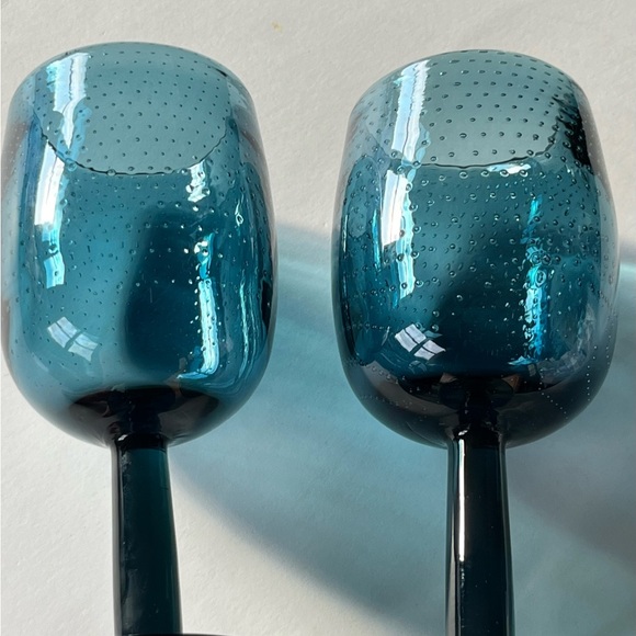 Beijing Housewares blue bubble blown glass goblets, stemware, designer glasses - Picture 14 of 14